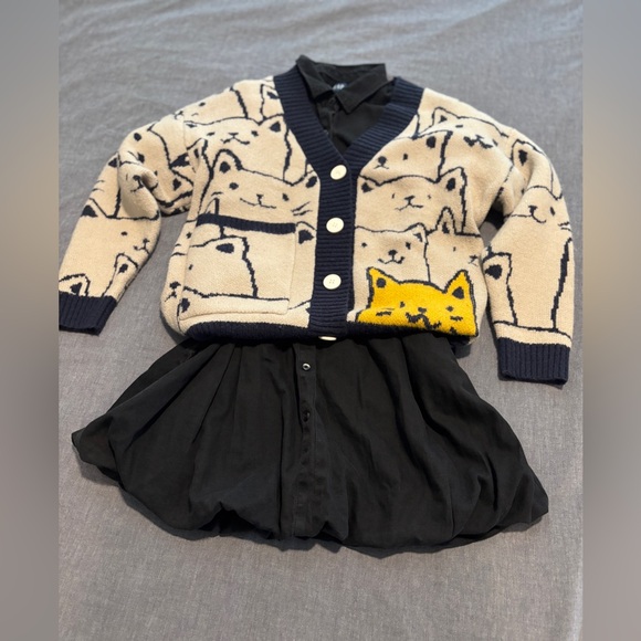 Cat Button-Up Knit Oversized Cardigan, Navy blue, beige - Picture 2 of 9